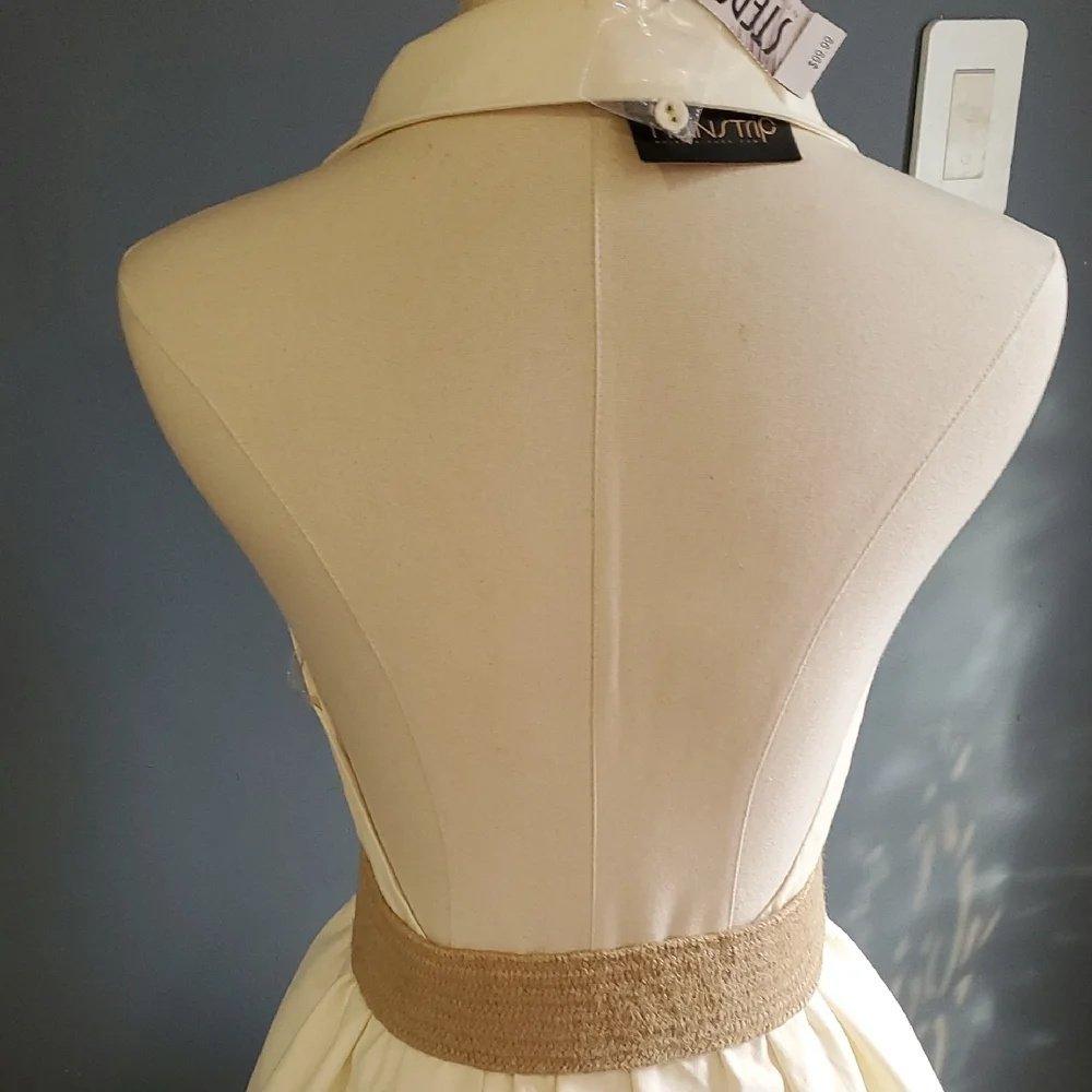 Main Strip Elegant Cream Dress Size M - Picture 6 of 13
